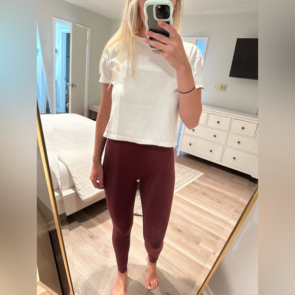 Lululemon Wunder Train leggings in maroon 25”